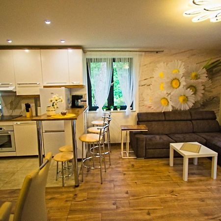 Daisy - Sunny Flowers Apartments Łukęcin Bagian luar foto