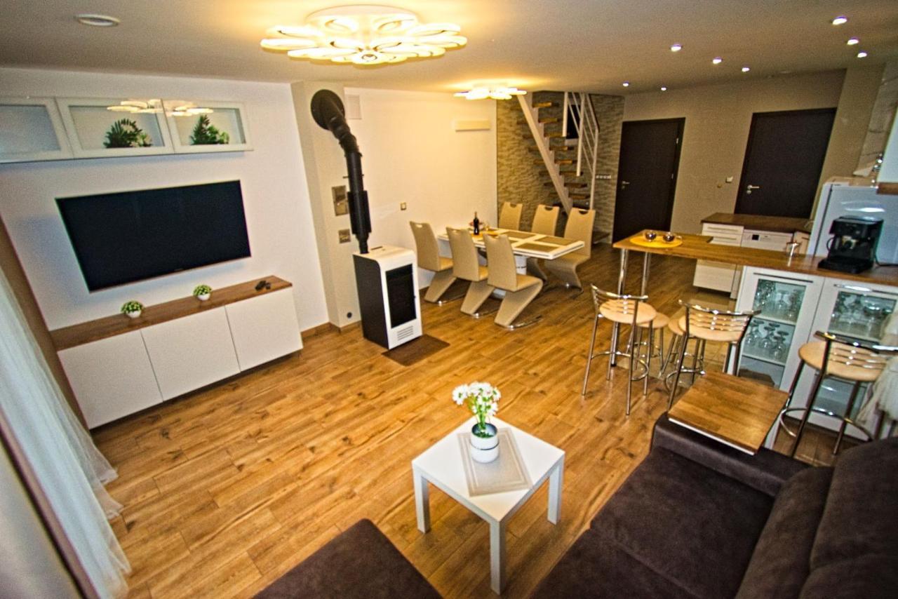 Daisy - Sunny Flowers Apartments Łukęcin Bagian luar foto