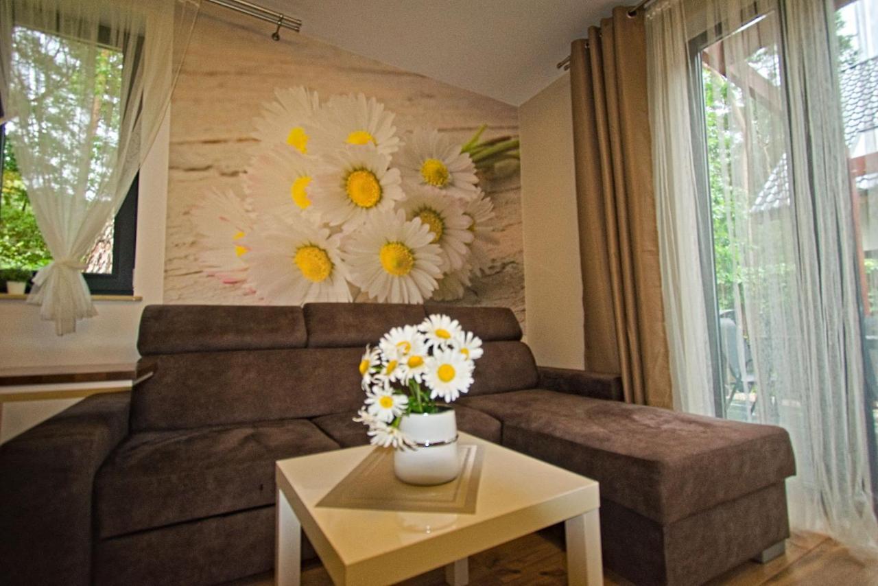 Daisy - Sunny Flowers Apartments Łukęcin Bagian luar foto